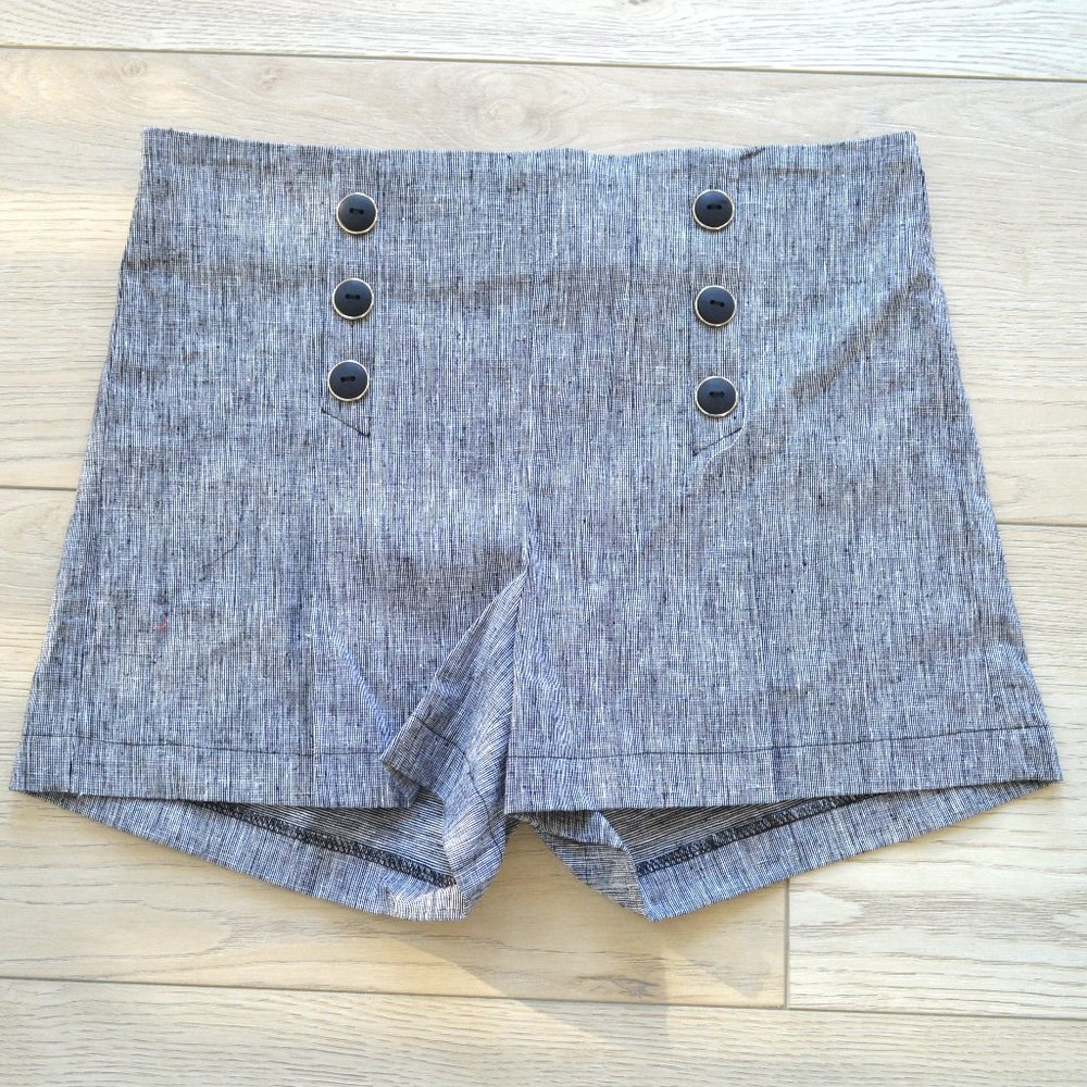 2B clothing Gray sailor shorts button